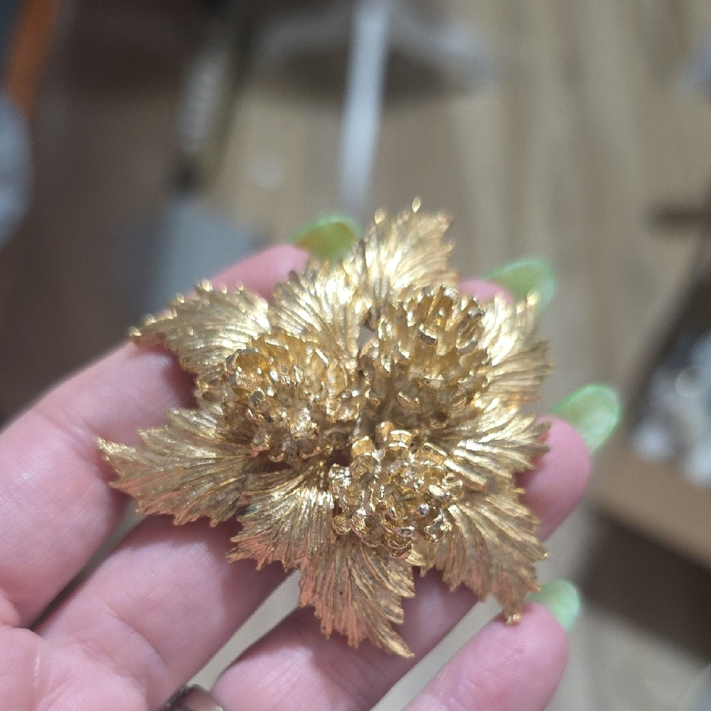 Gold Floral Brooch